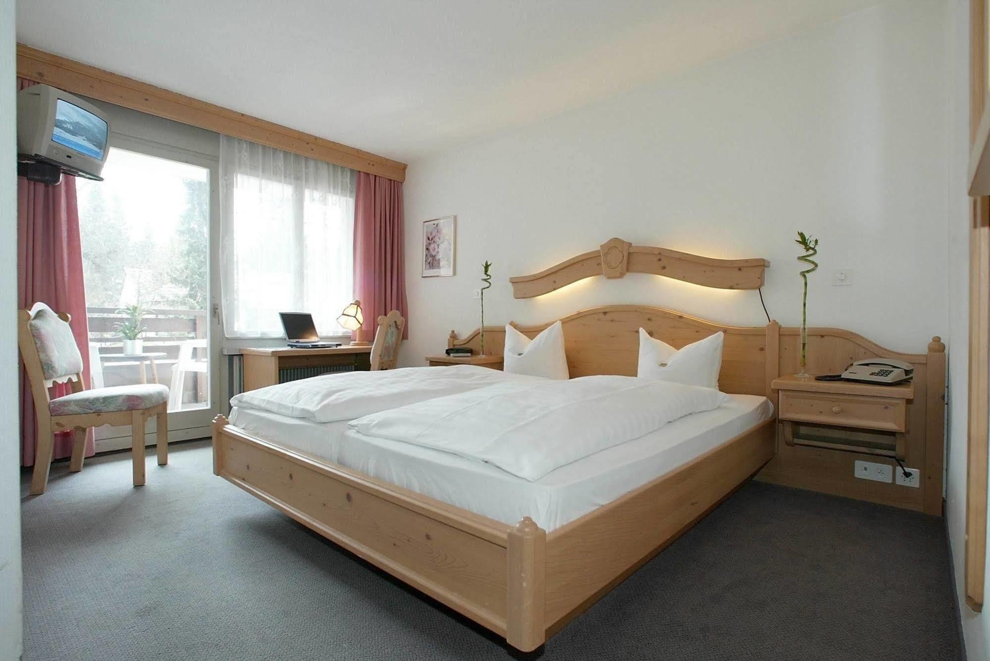 T3 Hotel Surpunt Flims Ngoại thất bức ảnh
